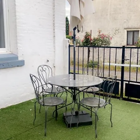 Charmante Petite Maison Maubeuge Esterno foto