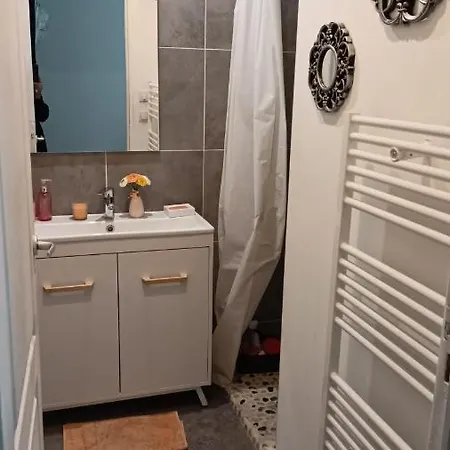 Charmante Petite Maison Maubeuge Esterno foto