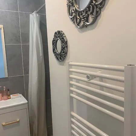Charmante Petite Maison Maubeuge Esterno foto