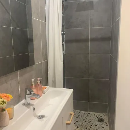 Charmante Petite Maison Maubeuge Esterno foto